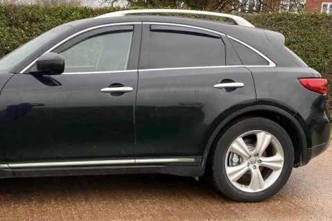 Ветробрани HEKO за Infiniti FX (2002-2013) Ветробрани HEKO за Infiniti FX (2002-2013)