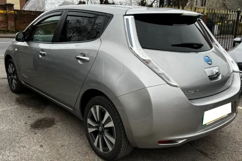 Ветробрани HEKO за Nissan Leaf (2010-2017) Ветробрани HEKO за Nissan Leaf (2010-2017)