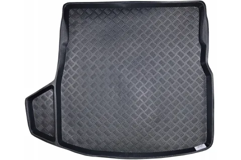 Стелка за багажник Rezaw-Plast за Toyota Corolla (2013+) - Седан