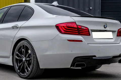 Спойлер за багажник за BMW 5 Серия F10 (2010-2016) - M5 Style - черен гланц Спойлер за багажник за BMW 5 Серия F10 (2010-2016) - M5 Style - черен гланц