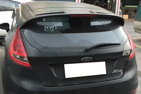 Спойлер антикрило за Ford Fiesta (2008-2014) - черен гланц Спойлер антикрило за Ford Fiesta (2008-2014) - черен гланц