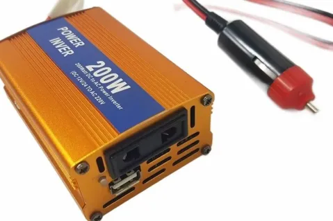 Инвертор от 12 на 220V волта - 200W Инвертор от 12 на 220V волта - 200W