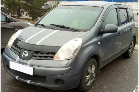 Дефлектор за преден капак REIN за Nissan Note (2006-2009) - Хечбек