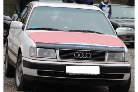 Дефлектор за преден капак Vip Tuning за Audi 100 C3 (1990-1994)