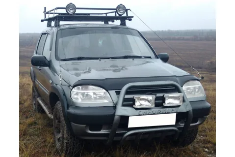 Дефлектор за преден капак Vip Tuning за Chevrolet Niva (2002-2009)