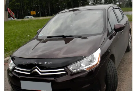 Дефлектор за преден капак Vip Tuning за Citroen C4 (2010-2018) - къс