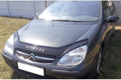 Дефлектор за преден капак Vip Tuning за Citroen C5 (2001-2004)