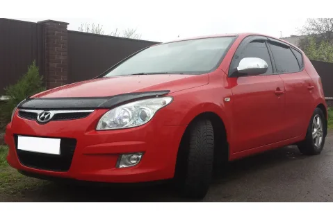Дефлектор за преден капак Vip Tuning за Hyundai i30 (2007-2012)
