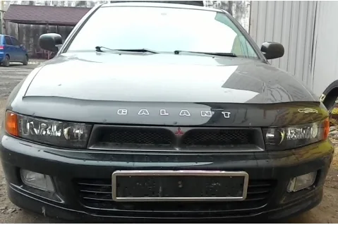 Дефлектор за преден капак Vip Tuning за Mitsubishi Galant (1997-2003)