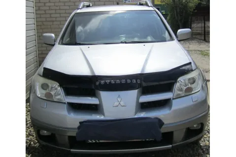Дефлектор за преден капак Vip Tuning за Mitsubishi Outlander (2001-2007)