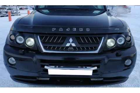 Дефлектор за преден капак Vip Tuning за Mitsubishi Pajero (1998-2006)