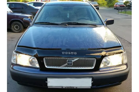 Дефлектор за преден капак Vip Tuning за Volvo S60 (2000-2009)