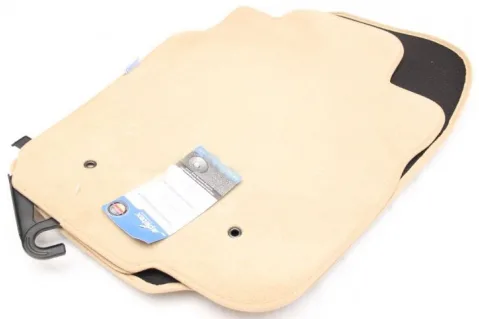 Мокетни стелки Petex за Toyota Rav 4 (2006-2013) - Бежови - 5 врати