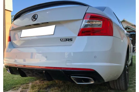 Спойлер за багажник за Skoda Octavia (2015-2017) - RS Style - черен гланц