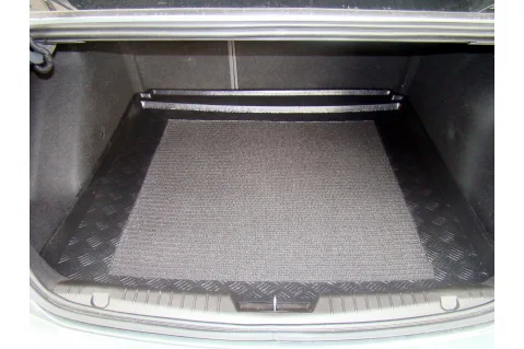 Стелка за багажник Aristar за Audi A4 B5 (1995-2001) Sedan- without CD changer / Nagation on the left
