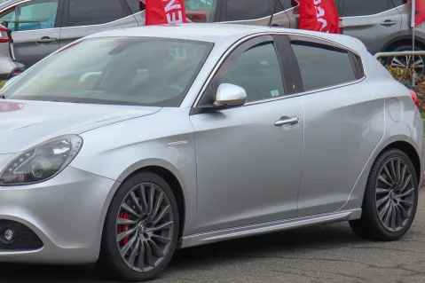 Ветробрани HEKO за Alfa Romeo Giulietta (2010-2020)