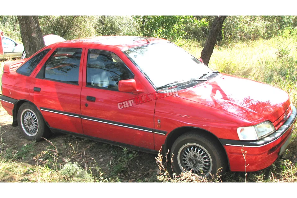 Ветробрани HEKO за Ford Escort (1990-2001) Ветробрани HEKO за Ford Escort (1990-2001)