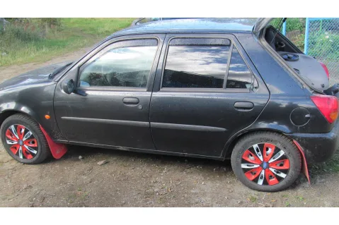 Ветробрани HEKO за Ford Fiesta (1996-2000)