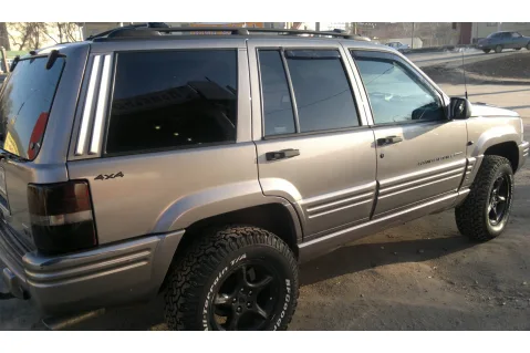 Ветробрани HEKO за Jeep Grand Cherokee (1993-1999) Ветробрани HEKO за Jeep Grand Cherokee (1993-1999)