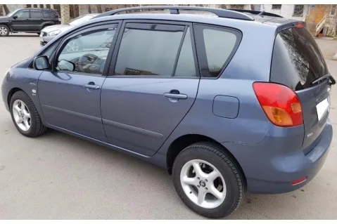 Ветробрани HEKO за Toyota Corolla Verso (2002-2004)