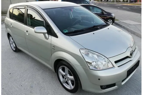 Ветробрани HEKO за Toyota Corolla Verso (2004-2009)