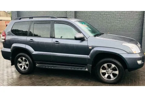 Ветробрани HEKO за Toyota Land Cruiser J120 (2003-2009) Ветробрани HEKO за Toyota Land Cruiser J120 (2003-2009)