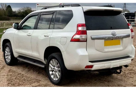 Ветробрани HEKO за Toyota Land Cruiser J150 (2009-2023) Ветробрани HEKO за Toyota Land Cruiser J150 (2009-2023)