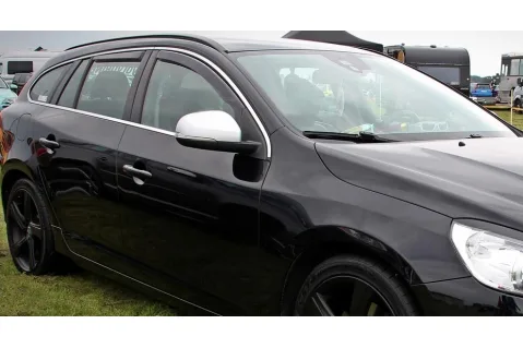 Ветробрани HEKO за Volvo V60 (2010-2018) Ветробрани HEKO за Volvo V60 (2010-2018)